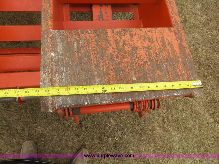 image for item L4776 2013 Lamar equipment trailer