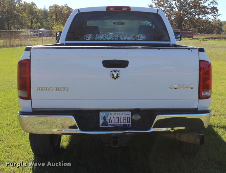 image for item L4872 2006 Dodge Ram 2500 Quad Cab pickup truck