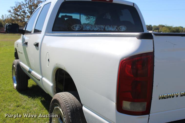 image for item L4872 2006 Dodge Ram 2500 Quad Cab pickup truck