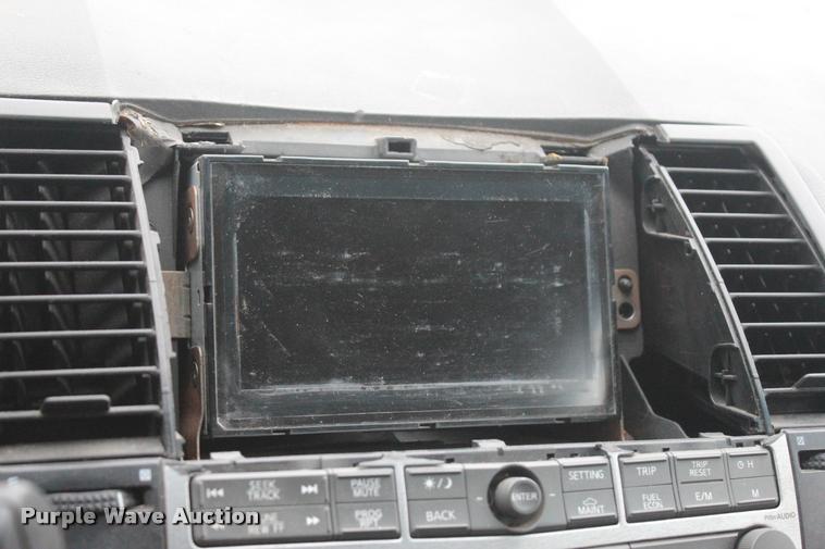image for item L4873 2006 Nissan Maxima