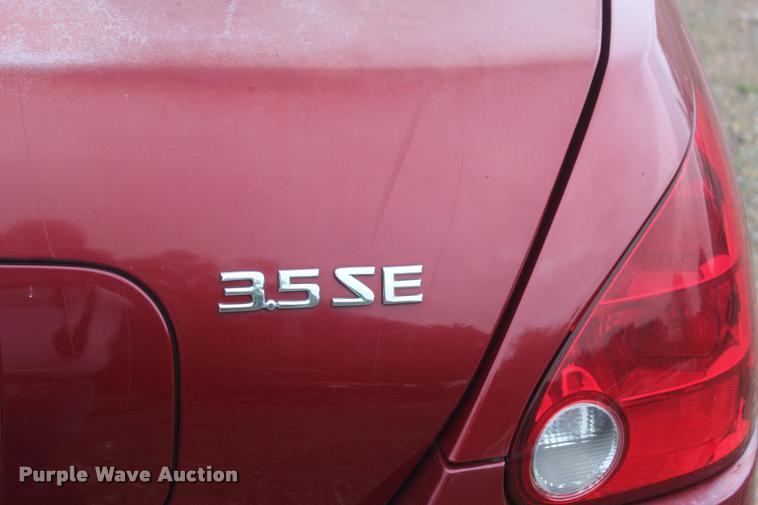 image for item L4873 2006 Nissan Maxima