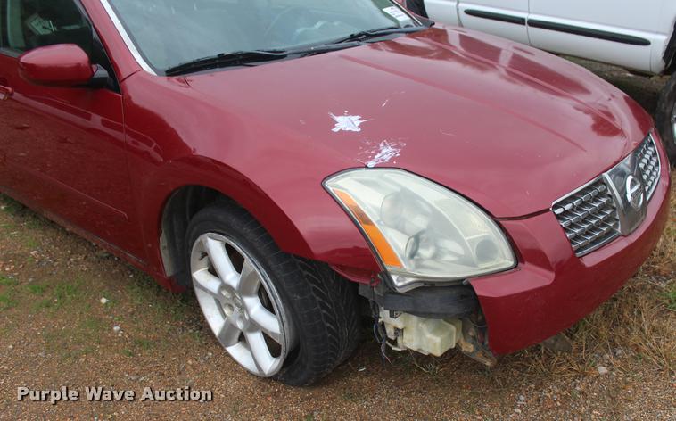 image for item L4873 2006 Nissan Maxima
