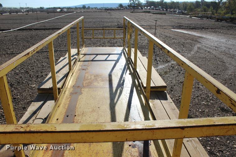 image for item L4882 Nursery/plant trailer