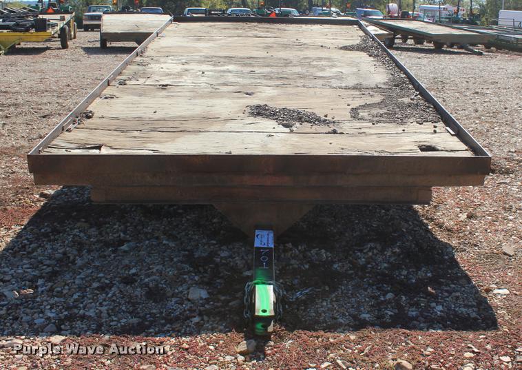 image for item L4895 Utility trailer