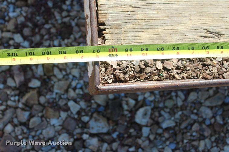 image for item L4895 Utility trailer