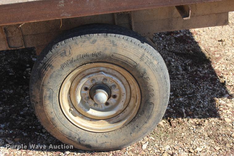 image for item L4895 Utility trailer