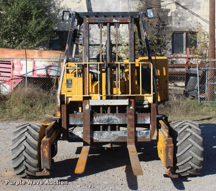 image for item L4900 Sellick TMF55 forklift