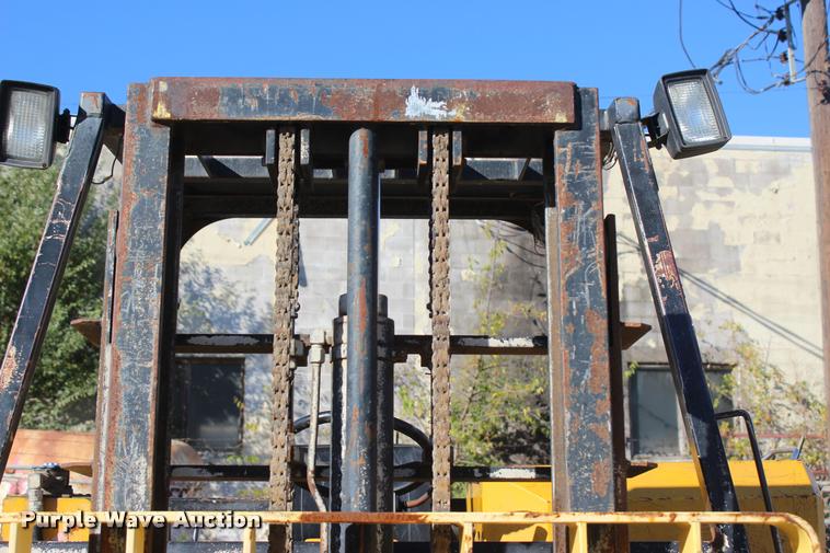 image for item L4900 Sellick TMF55 forklift