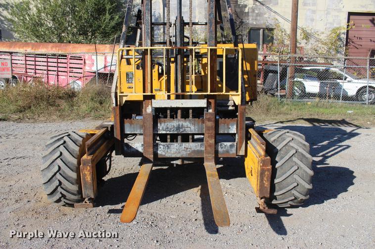 image for item L4900 Sellick TMF55 forklift