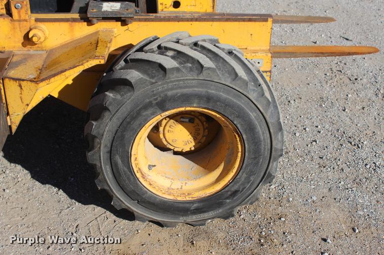 image for item L4900 Sellick TMF55 forklift