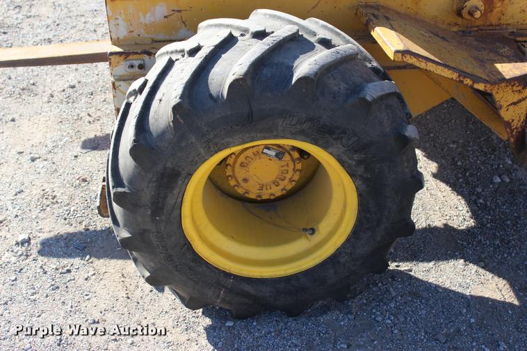 image for item L4900 Sellick TMF55 forklift