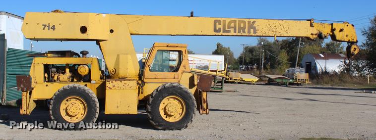 image for item L4901 Clark 714 crane