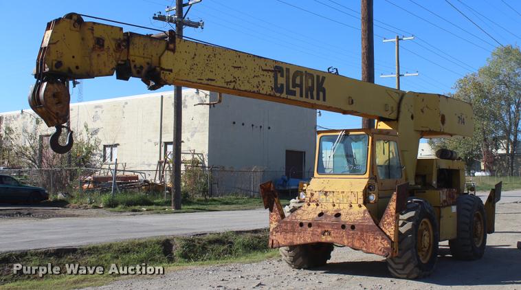 image for item L4901 Clark 714 crane
