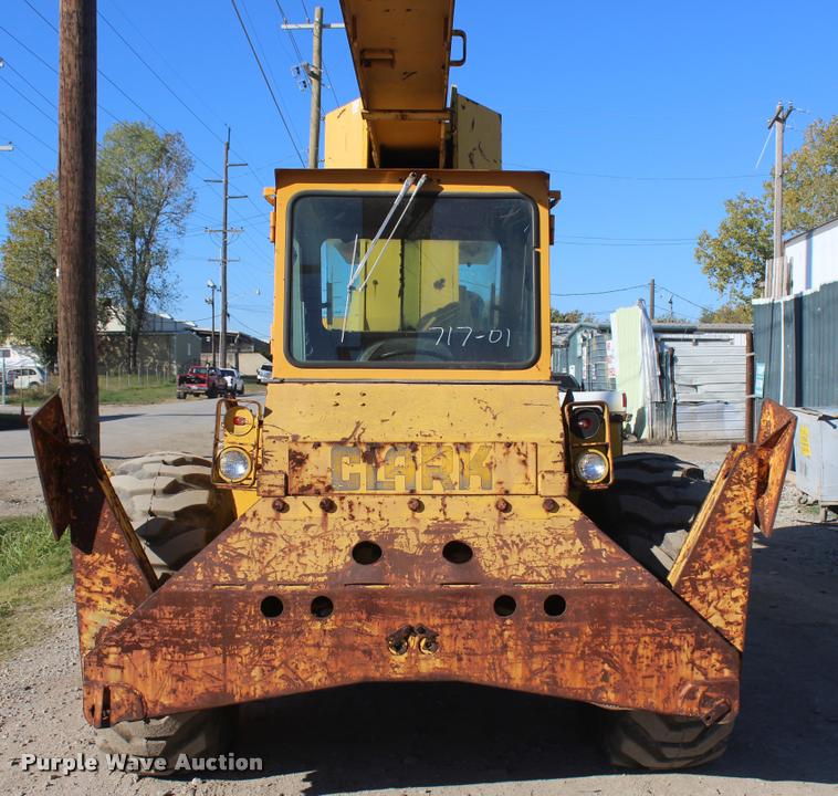 image for item L4901 Clark 714 crane