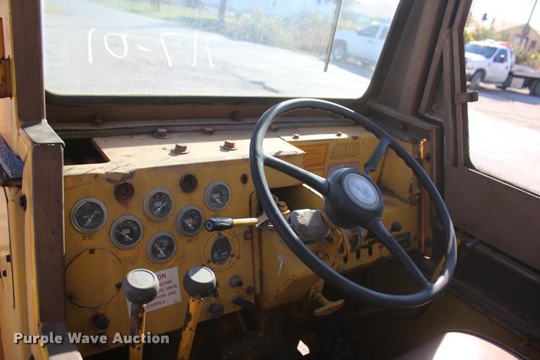 image for item L4901 Clark 714 crane