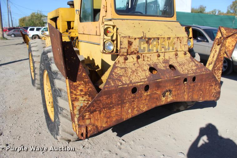 image for item L4901 Clark 714 crane