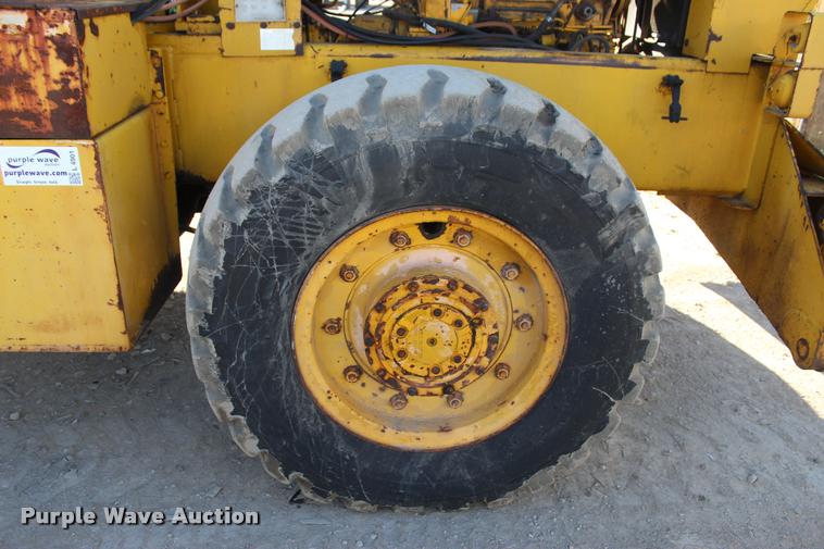 image for item L4901 Clark 714 crane