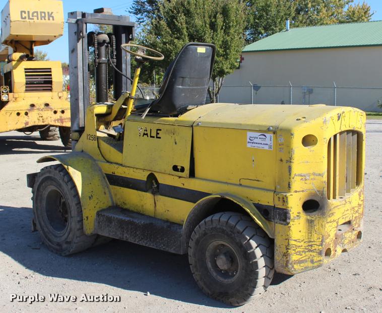 image for item L4902 Yale 1258 forklift