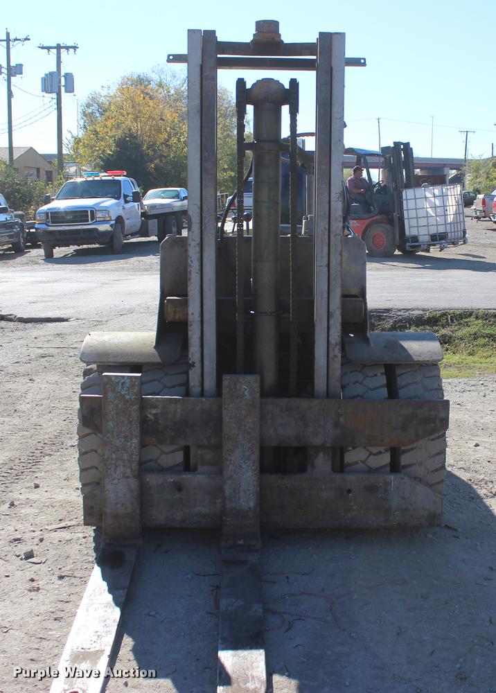 image for item L4902 Yale 1258 forklift
