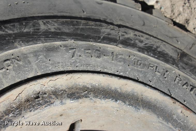 image for item L4902 Yale 1258 forklift