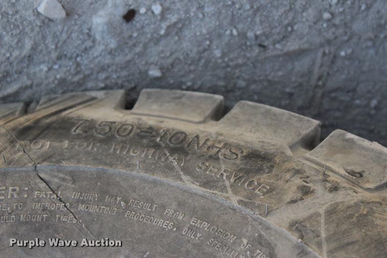 image for item L4902 Yale 1258 forklift