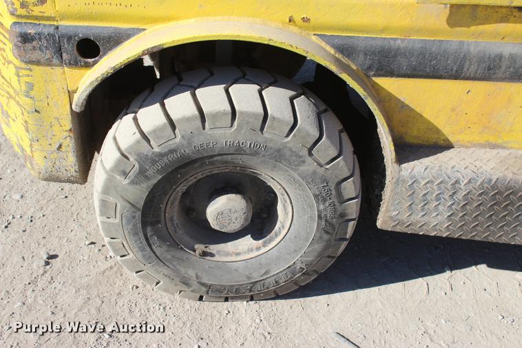 image for item L4902 Yale 1258 forklift