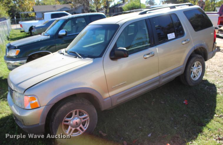 image for item L4908 2002 Ford Explorer XLT SUV