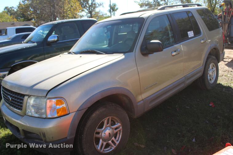 image for item L4908 2002 Ford Explorer XLT SUV