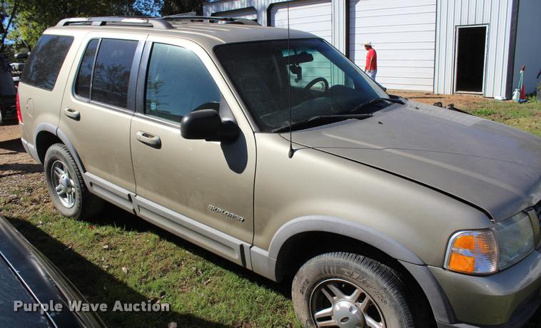 image for item L4908 2002 Ford Explorer XLT SUV