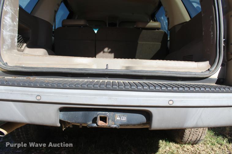 image for item L4908 2002 Ford Explorer XLT SUV