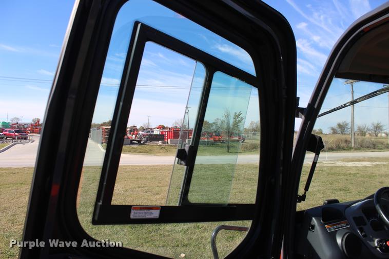 image for item L4914 2012 Kubota RTV1100 utility vehicle