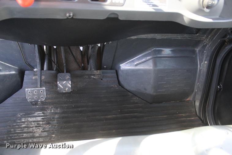 image for item L4914 2012 Kubota RTV1100 utility vehicle