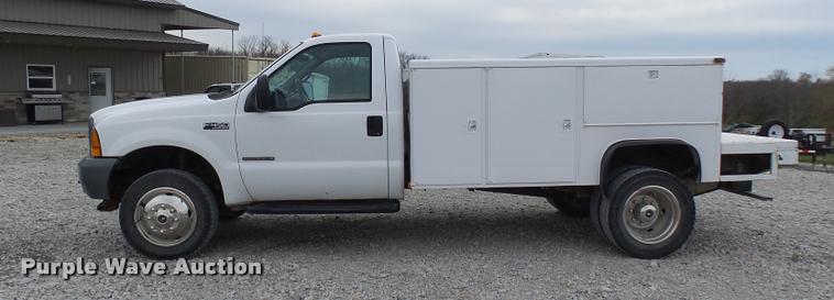 image for item L7172 2002 Ford F450 Super Duty XL utility truck