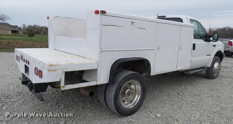 image for item L7172 2002 Ford F450 Super Duty XL utility truck