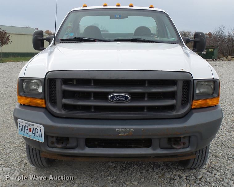 image for item L7172 2002 Ford F450 Super Duty XL utility truck