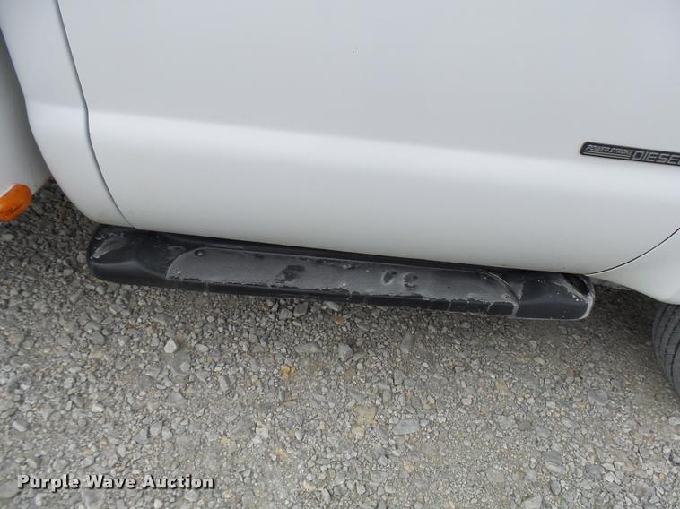 image for item L7172 2002 Ford F450 Super Duty XL utility truck