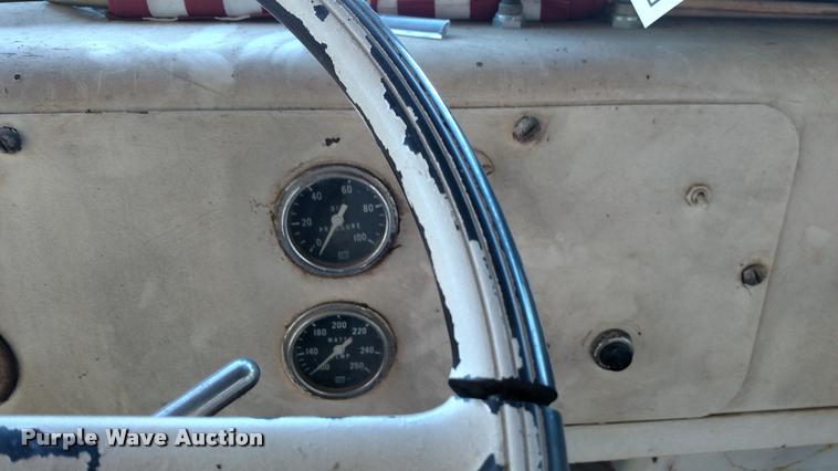 image for item L7494 1946 Dart 100 tow truck