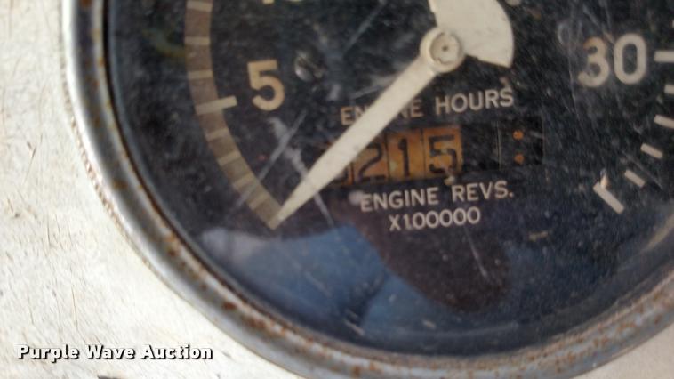 image for item L7494 1946 Dart 100 tow truck