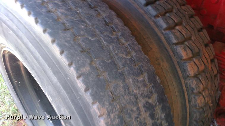 image for item L7494 1946 Dart 100 tow truck