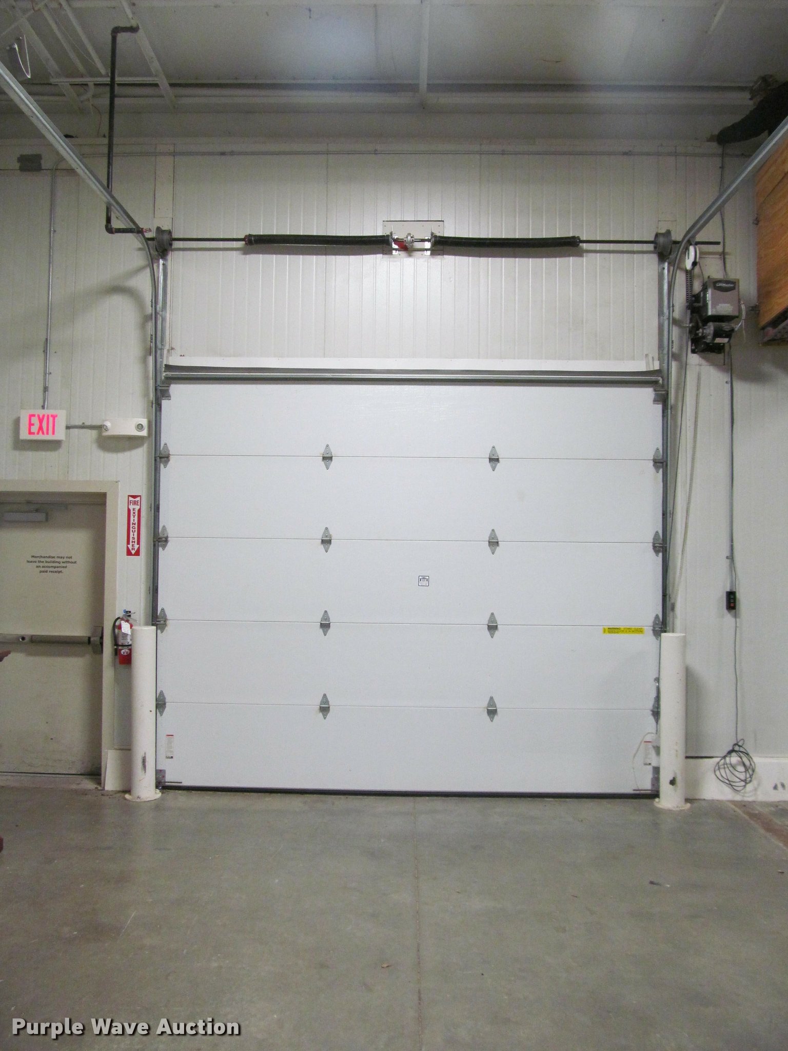 C.H.I. 3285 commercial overhead door in Manhattan, KS | Item BT9149 ...