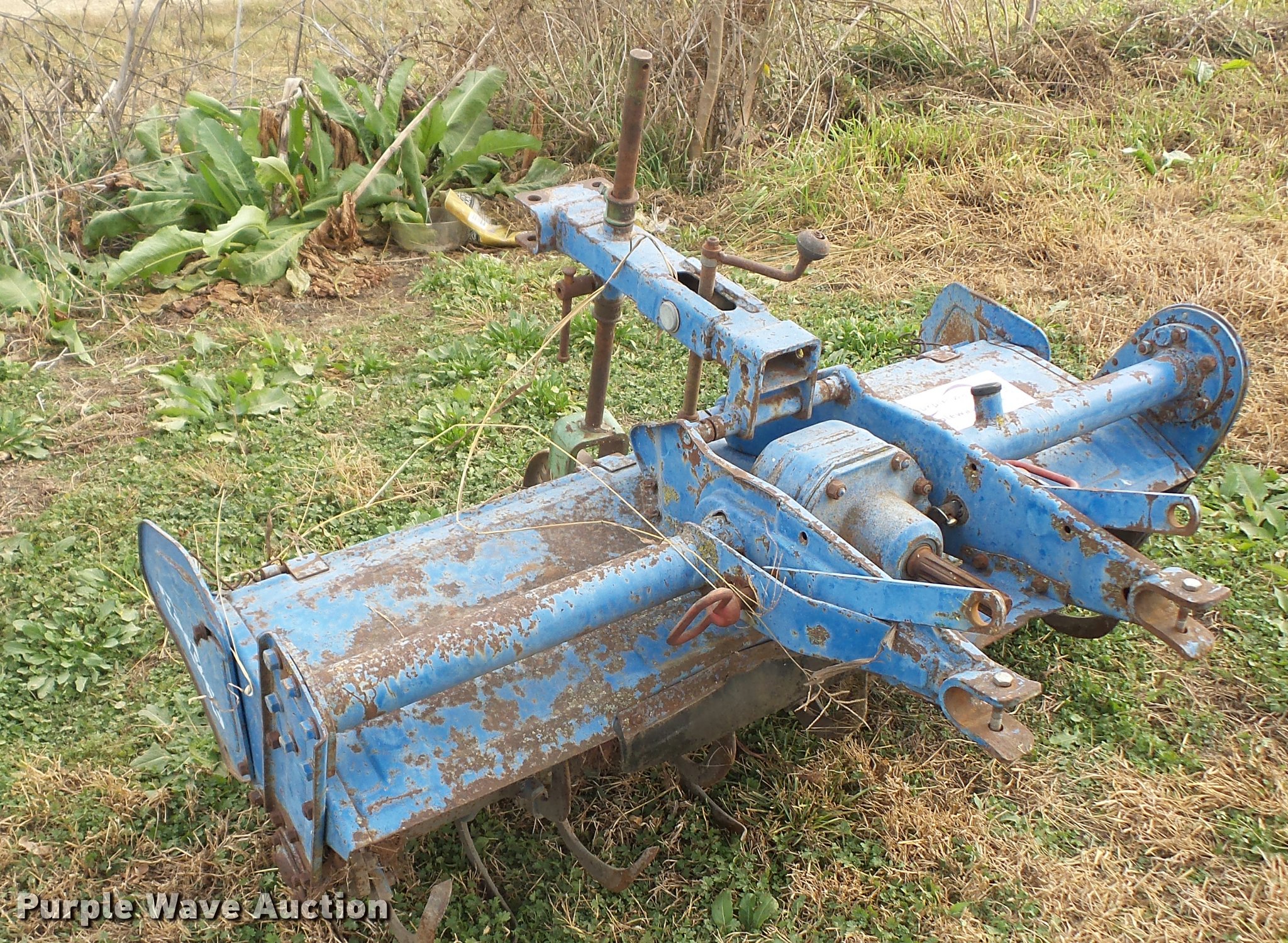 Tiller in Blue Rapids, KS Item DA3842 sold Purple Wave