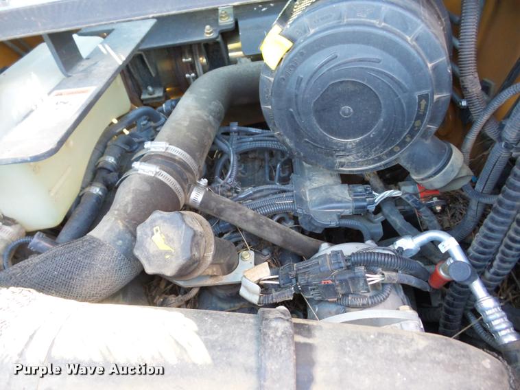 image for item AG9152 2012 Case TR320 skid steer