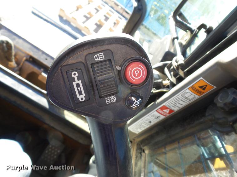 image for item AG9152 2012 Case TR320 skid steer