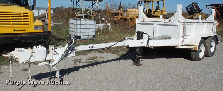 image for item AG9330 1985 Supreme pole trailer