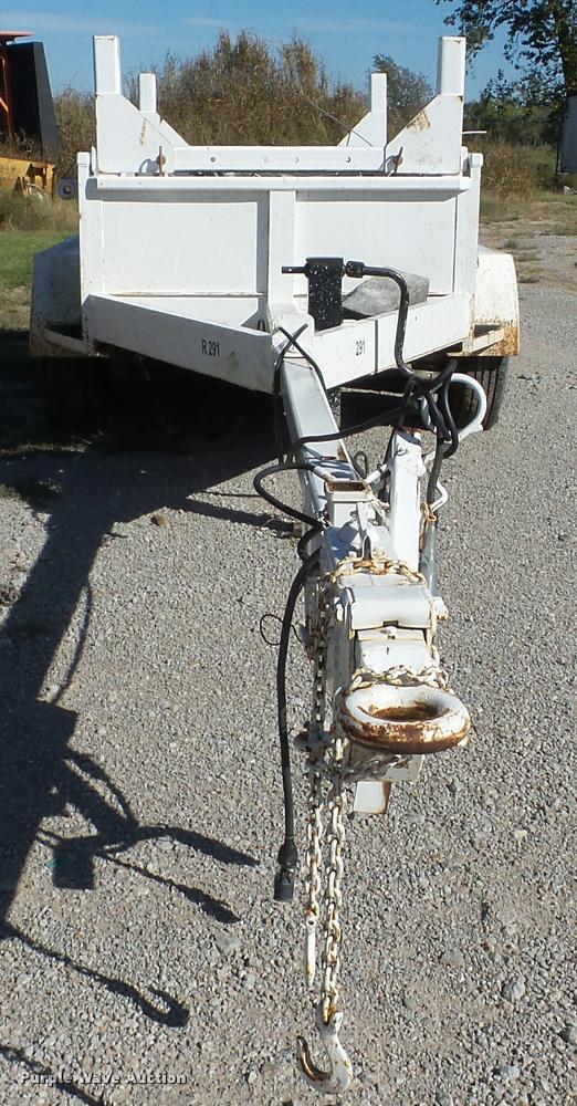 image for item AG9330 1985 Supreme pole trailer