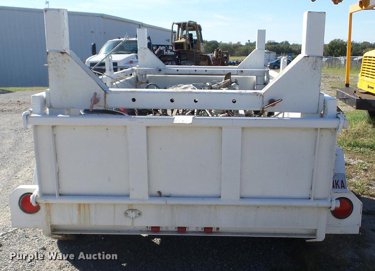 image for item AG9330 1985 Supreme pole trailer
