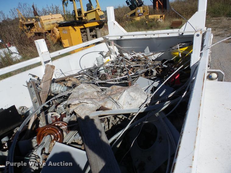 image for item AG9330 1985 Supreme pole trailer