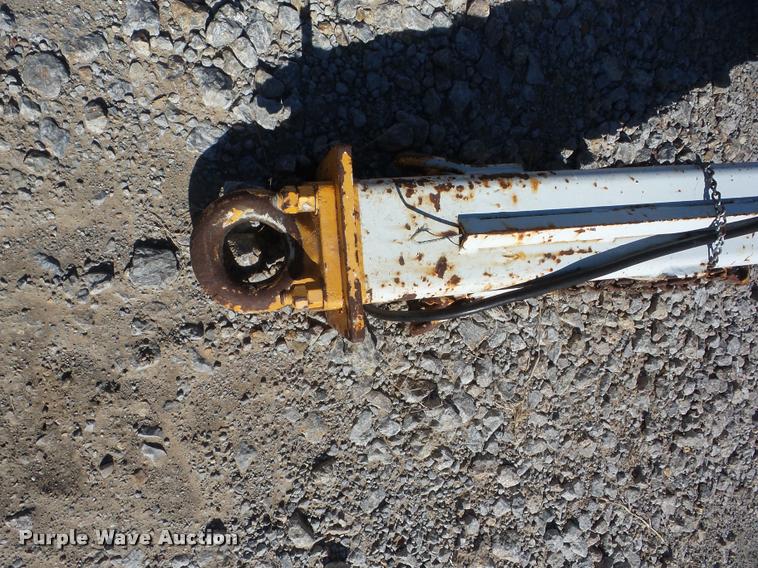 image for item AG9331 2001 Rob telescoping pole trailer