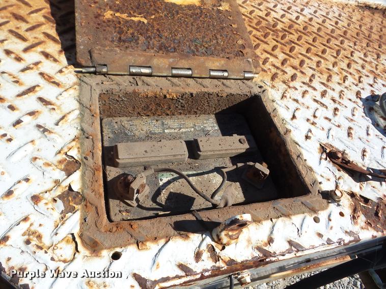 image for item AG9331 2001 Rob telescoping pole trailer