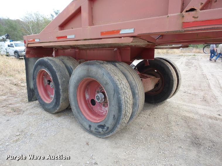 image for item AX9056 1988 Ranco bottom dump trailer